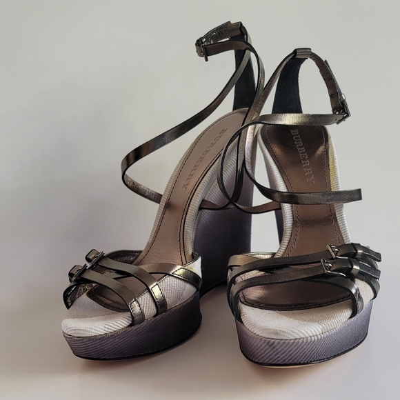 BURBERRY WEDGES - Picture 1 of 13